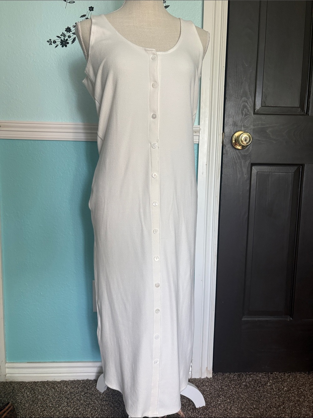Amuse Society White Button-Front Sleeveless Maxi Dress